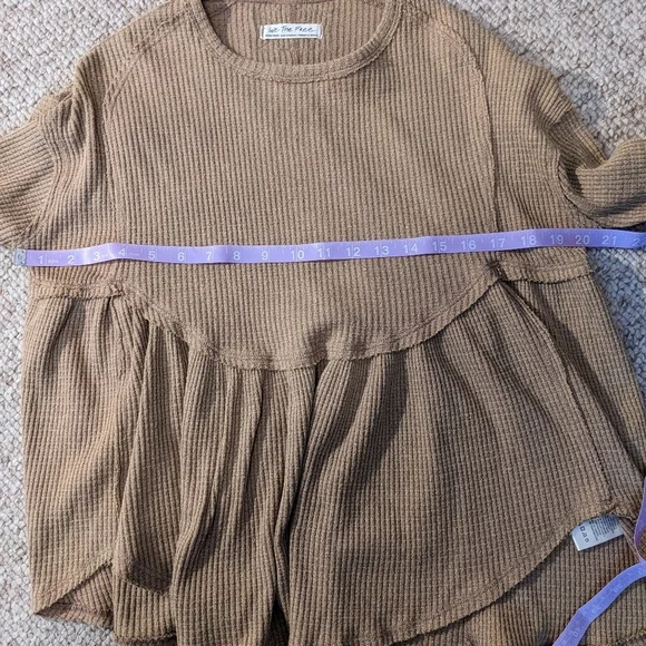 Sold WE the Free Oh My babydoll thermal, Size xs, tan - Picture 3 of 7